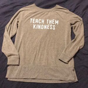 Maternity sweatershirt